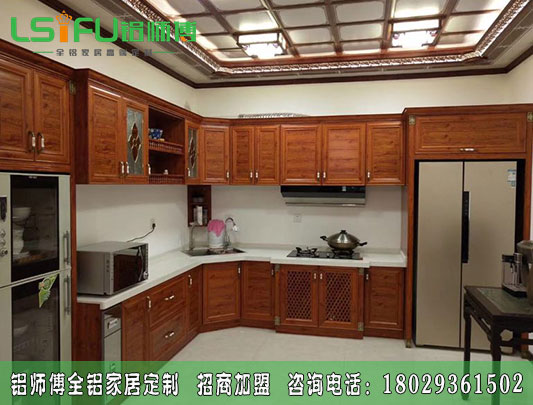 做十大全鋁家居定制加盟店需要多少資金？