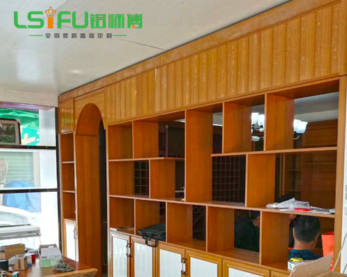 全鋁屏風(fēng)柜容易清洗嗎？