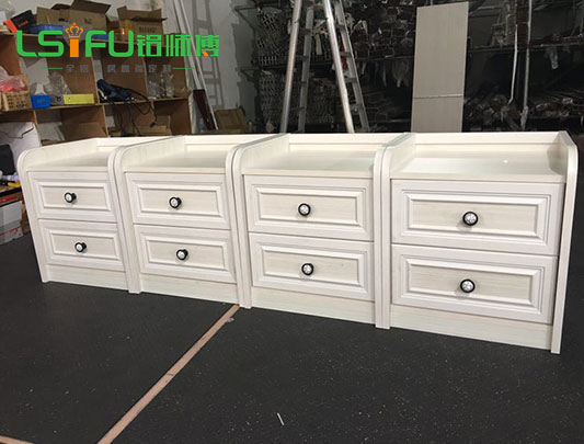 臥室使用全鋁床頭柜怎么樣？