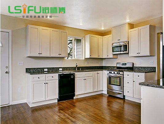 全鋁櫥柜多少錢一平方？