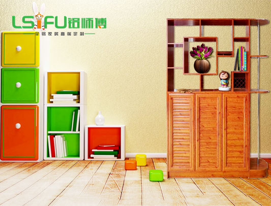 選擇家用全鋁屏風(fēng)柜定制需要注意什么問題？