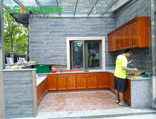 鋁師傅全鋁家具整體櫥柜定制安裝現(xiàn)場實拍圖