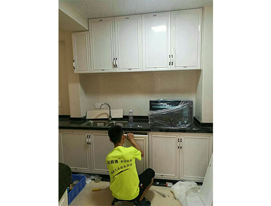 鋁師傅全鋁家居整體櫥柜安裝現(xiàn)場(chǎng)效果圖 鋁師傅全鋁家居整體櫥柜安裝現(xiàn)場(chǎng)效果圖