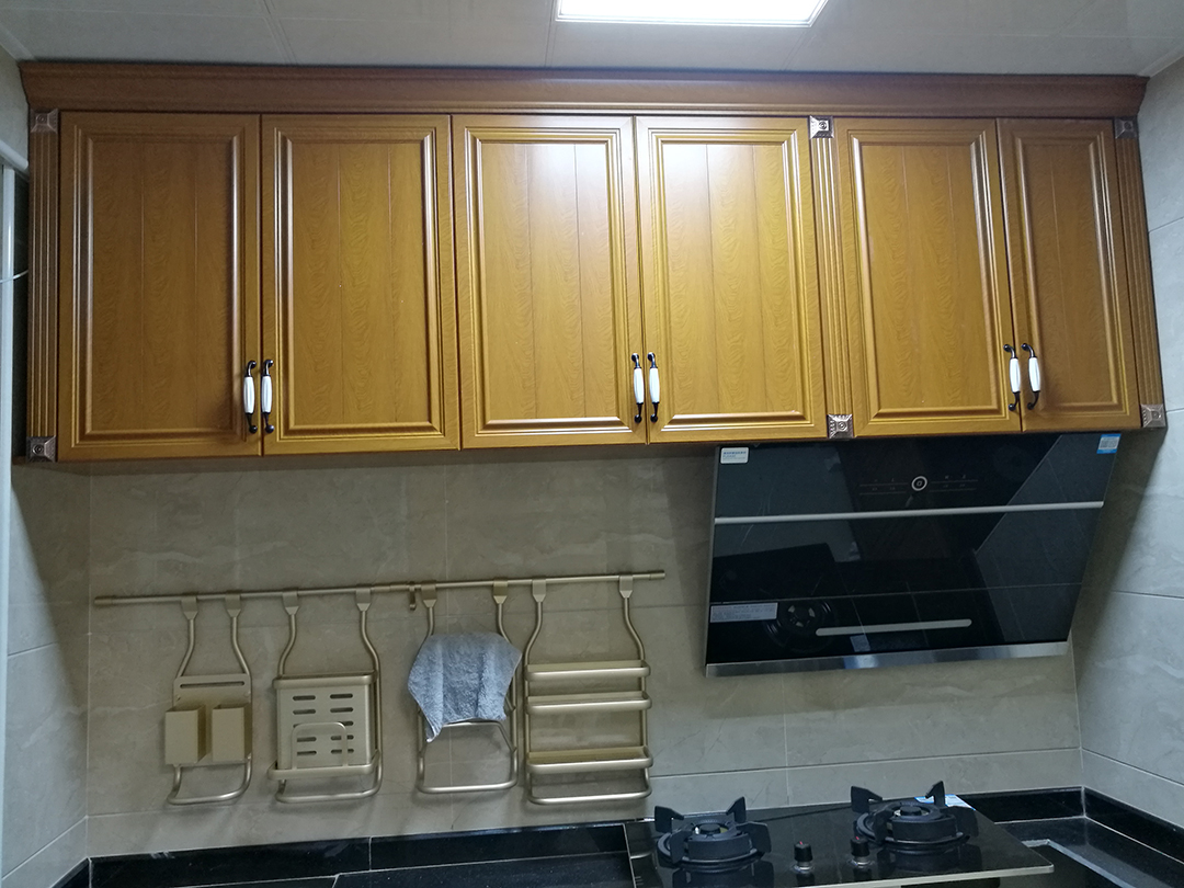 那個不建議你選擇全鋁家居的同事這次真的后悔