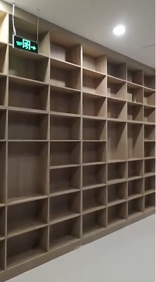 書柜5.png