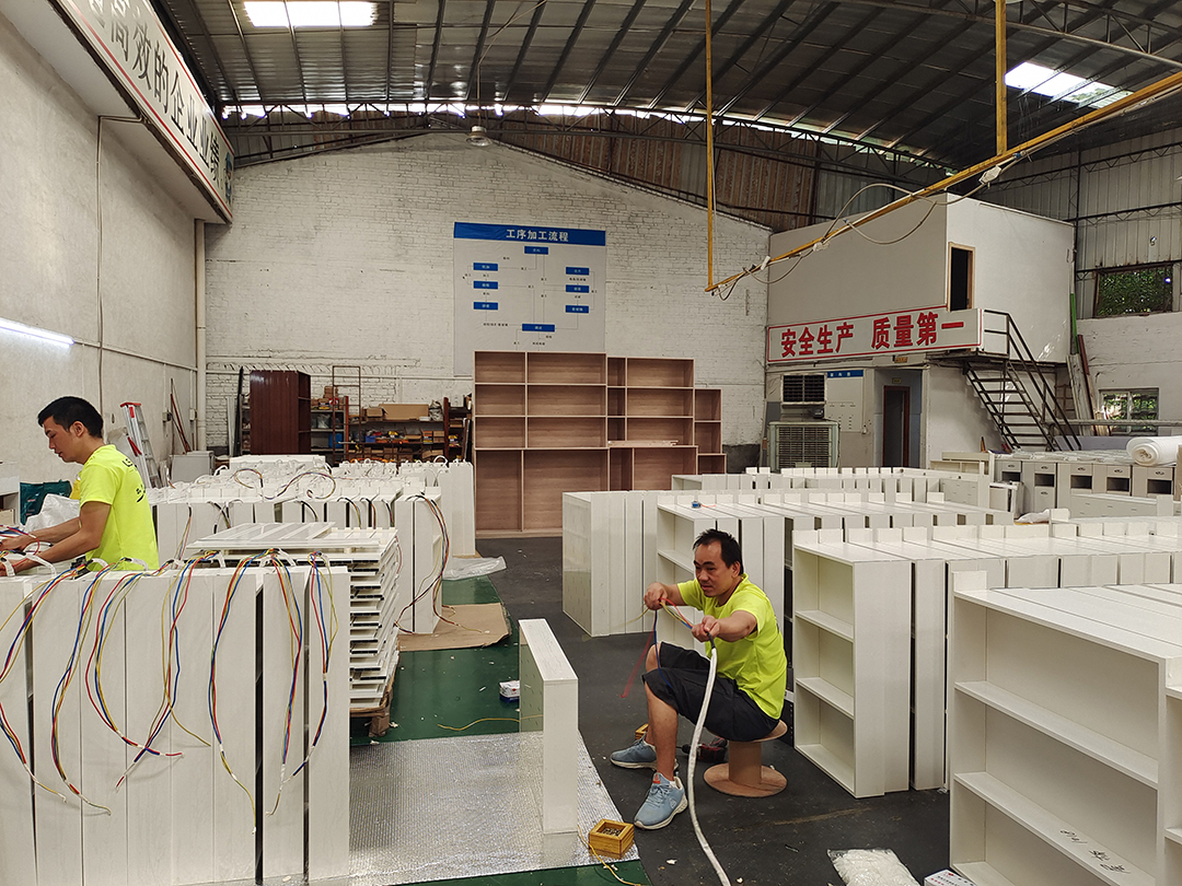 案例：琺瑯白全鋁浴室柜工程單